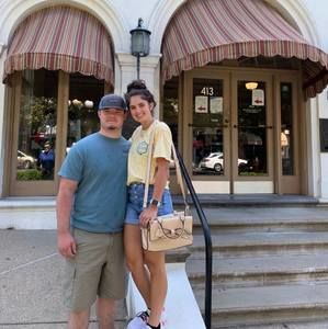 Meet your Posher, Daphne